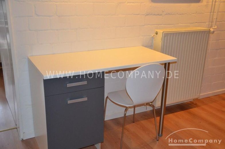 2 Zi. Whg., möbliert, in einem hellen Souterrain, sep. Eingang, schöne Möblierung, sehr ruhige Lage. – cd8d748153f7d12ca1d63a38e641f645abba336c.jpg
