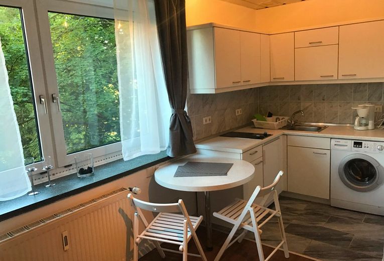 Neuwertige und möblierte Wohnung in Kleefeld (in der Nähe MHH) – Foto 1