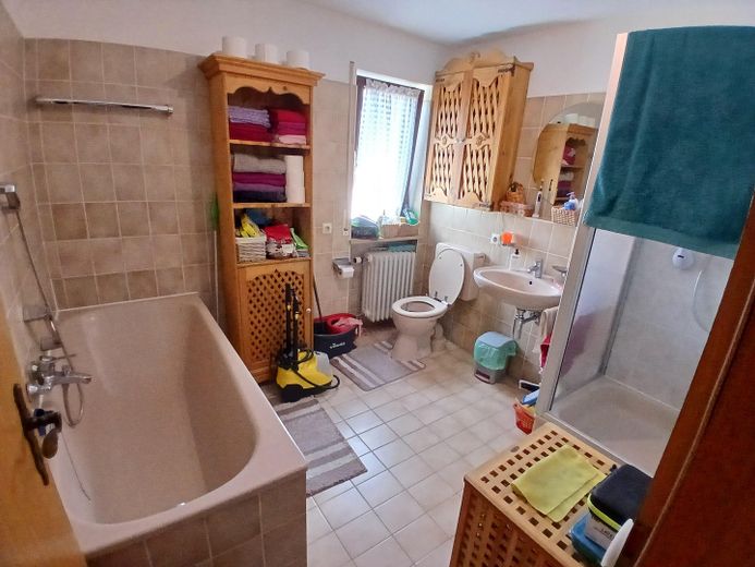 Tussenwoning op een centrale locatie in Kandern – Foto 7