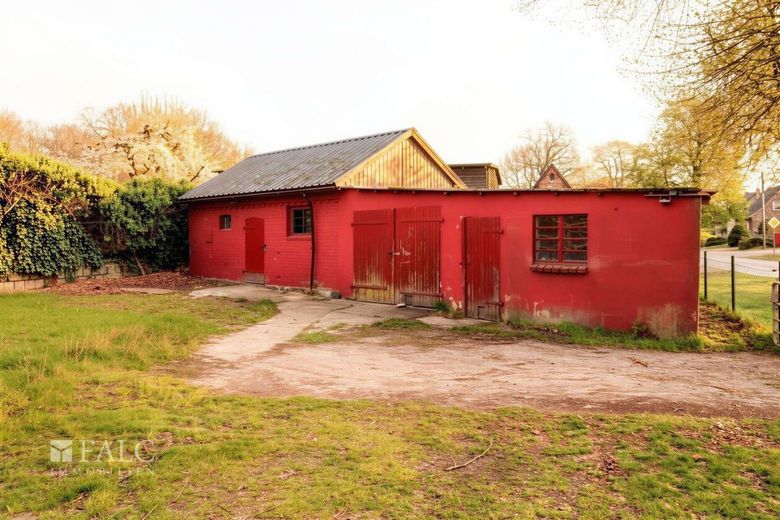 +++ Charmante DHH mit sonnigem Hof - Ihr neues Zuhause! +++ – Außenansicht VI
