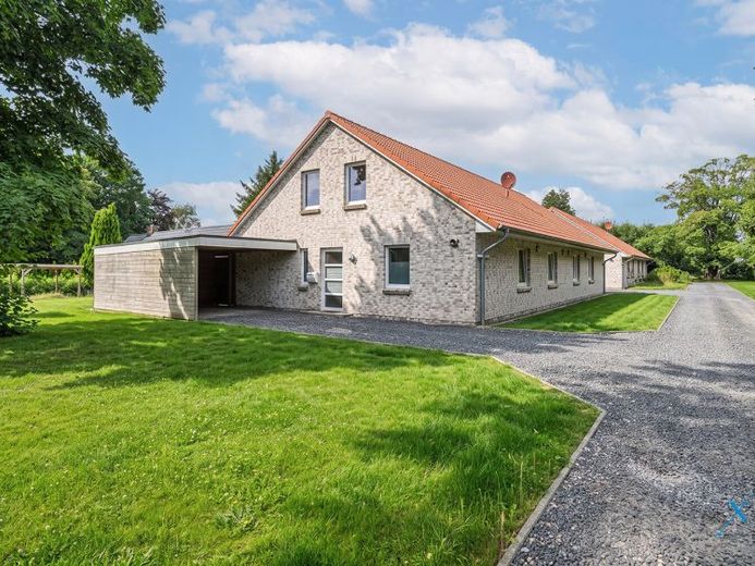 Kapitalanlage oder Eigennutzung in Humptrup – Zweifamilienhaus mit zwei Haushälften – Foto 1