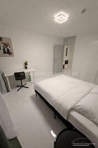 Möblierte 5-Zimmer-Wohnung in Putzbrunn – 663911d937e0a3e806bba925086c8b3601421973.jpg