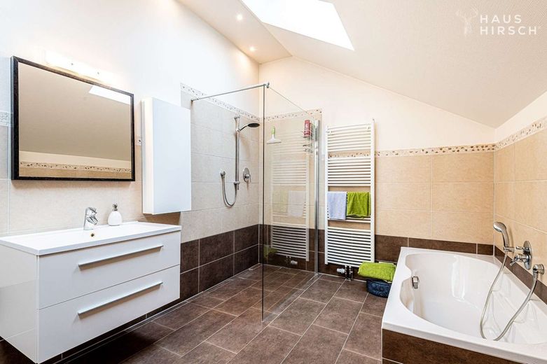 Badezimmer Blick 2