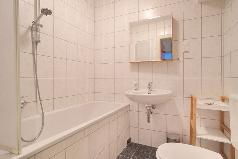 شقة جذابة، جديدة ومفروشة بشكل عصري في موقع مركزي في Südviertel، W-LAN – f21072f48c6d2509a1c0ad0872e8be463d283ee8.jpg