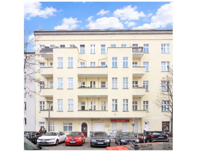 Zentrale Lage, sichere Mieteinnahmen - Gepflegte Wohnung als Investment – Hausfront