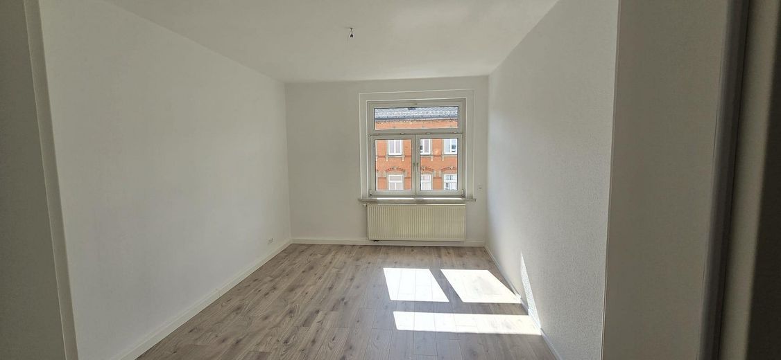 Neu sanierte 2-Raum Wohnung im Zentrum von Rodewisch – Schlafzimmer