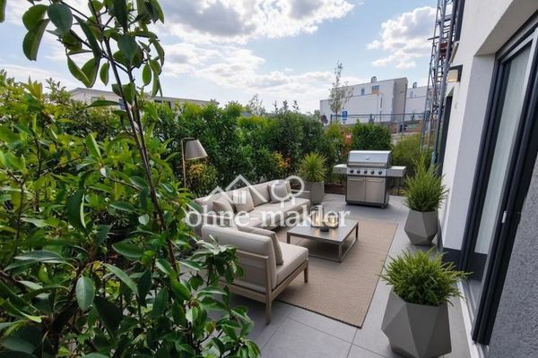 Modernes Doppelhaus in Hochheim in bester Lage / Stunning Semi-Detached Home in a Prime Location
