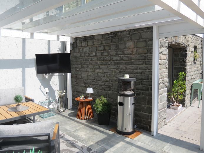 Exklusives Wohnen in allerbester Wohnlage – Terrasse