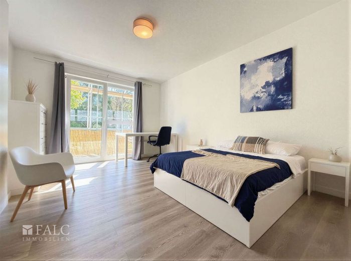 RESERVIERT*Bezugsfreie Erdgeschosswohnung in zentrumsnaher Lage mit 2 Balkonen und Außenstellplatz* – KI Generiert