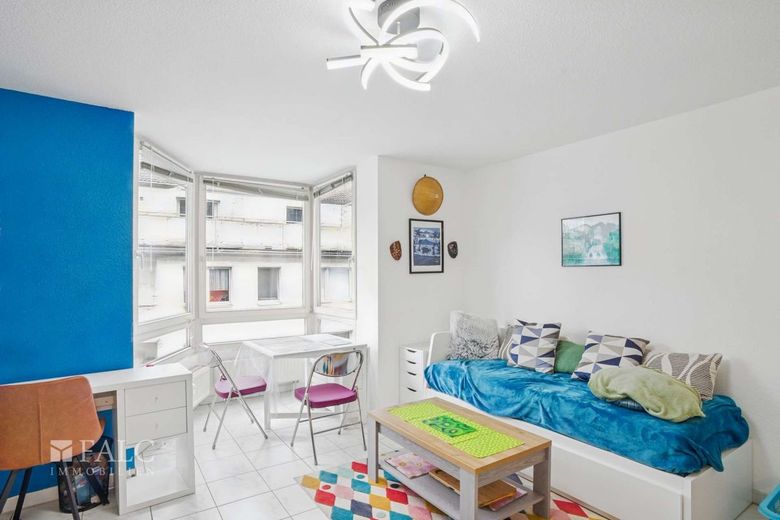 2-Zimmer-Wohnung - Toplage in Köln! – Wohnbereich