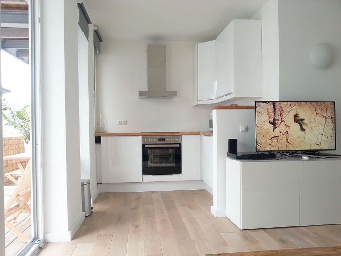 15% RENDITE: 4 VOLLMÖBLIERTE SMART-HOMES IN CITY-BESTLAGE – WE 18: Balkon-Smarthome