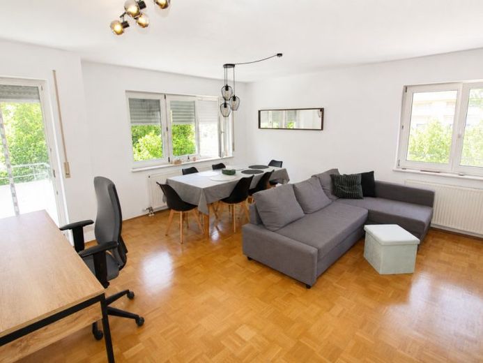 Appartamento di proprietà di 2,5 locali affittato in posizione prestigiosa a Mannheim, 58 m² incl. balcone + posto auto e cantina – Foto 1