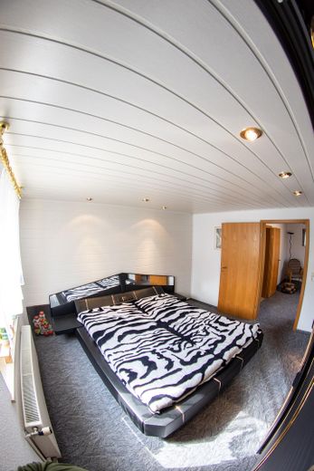 Schlafzimmer Untergeschoss