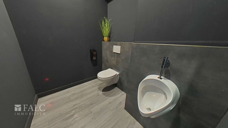 Renditestarkes Wohn- und Geschäftshaus in absoluter Spitzenlage von Neuwied-Stadt - Luisenplatz – Kundentoilette