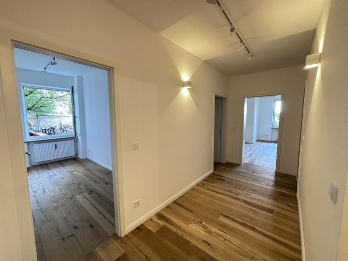 Suitable for shared living & renovated: 3 rooms with 2 bathrooms in Maxvorstadt – Foto 4