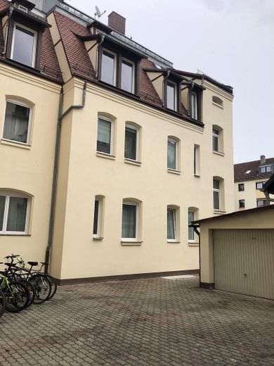 Stilvoll kernsaniertes Altbau-Loft – Loft im EG Hinterhaus