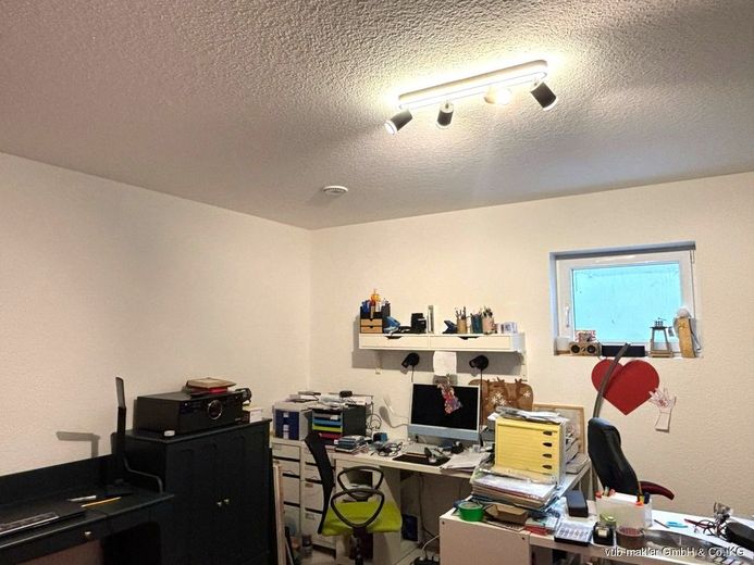 Eleganz trifft Behaglichkeit - Ihr neues Familiendomizil in Waldsassen wartet aus Sie – VUB0002078-17