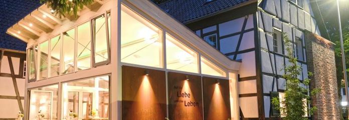 Die Buchmühle: Ubicación para eventos y negocios · Sala de exposición · Loft y diseño · Bienestar – Fachwerkhaus - Ensemble 