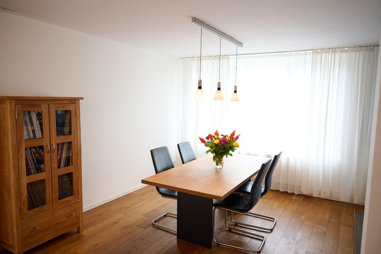 Renoviertes Schmuckstück in Golzheim (Provionsfrei), + Garage & Stellplatz möglich – Essbereich