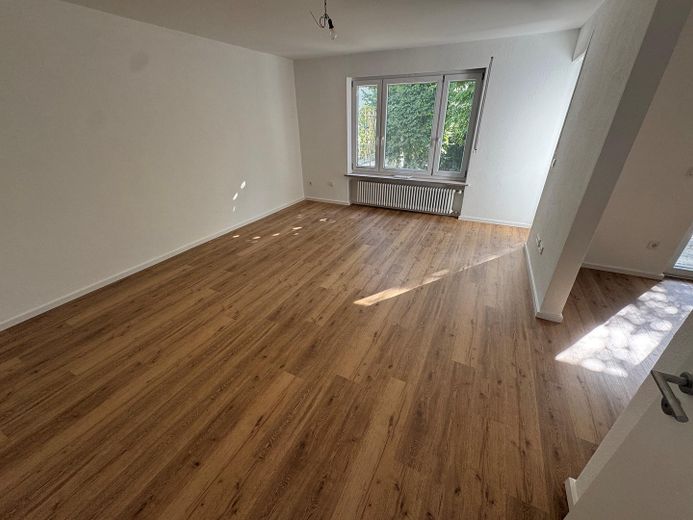 Wohn- und Eßzimmer - Bild 2
