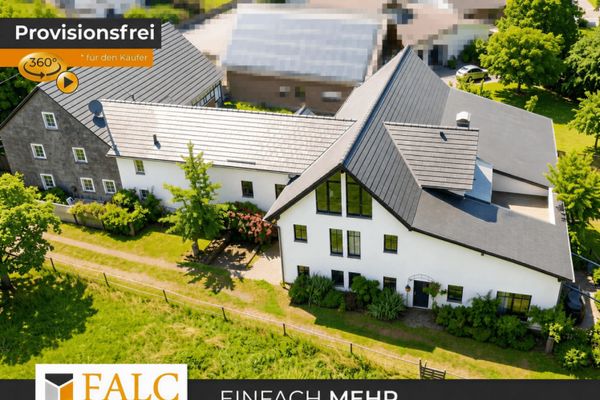 Exklusives Reitanwesen mit zwei Wohnhäusern, Stallungen und großzügigen Weideflächen