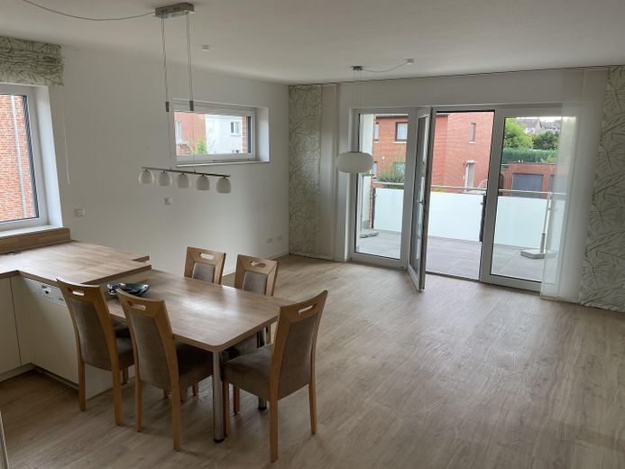 3-кімнатна квартира з безбар’єрним доступом – Wohnzimmer