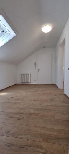 Beautiful and renovated 1.5-room apartment Stuttgart West – Küche/Essbereich Ansicht 2