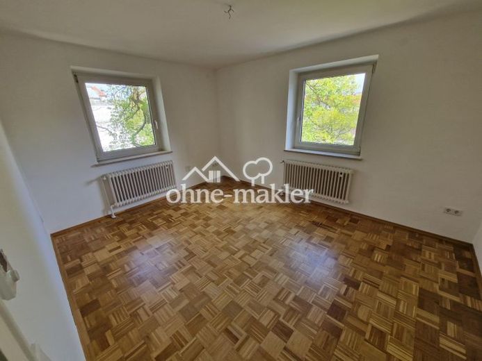 Augsburg’un merkezi konumunda yeni ankastre mutfaklı 3 odalı daire – Foto 1