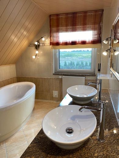 Gepflegte 4‑Zimmer‑Doppelhaushälfte | 110 m² | Vollkeller mit Nutzfläche 55 m² | Südterrasse – Foto 39