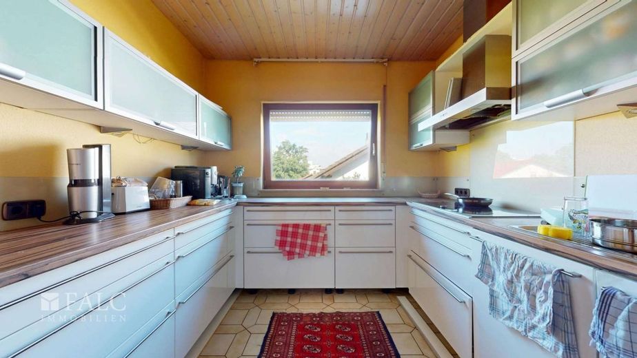 Traumhaus in Traumlage zu verkaufen – Küche OG