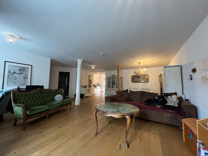 Wohnzimmer (46qm)
