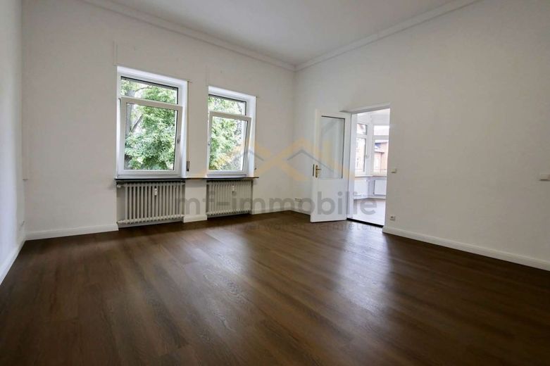 260m2 Bürofläche in bester Lage 1.&amp;2.OG einer Jugendstil-Villa – Wohnzimmer