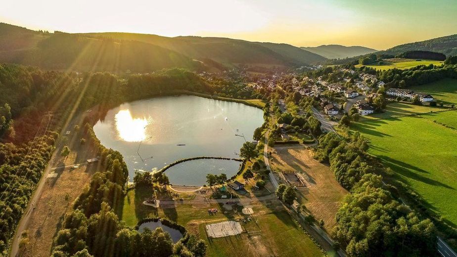 Mediterranes Flair in Winterberg am Hillebachsee PROVISIONSFREI!! – Ihr Wohnort Niedersfeld
