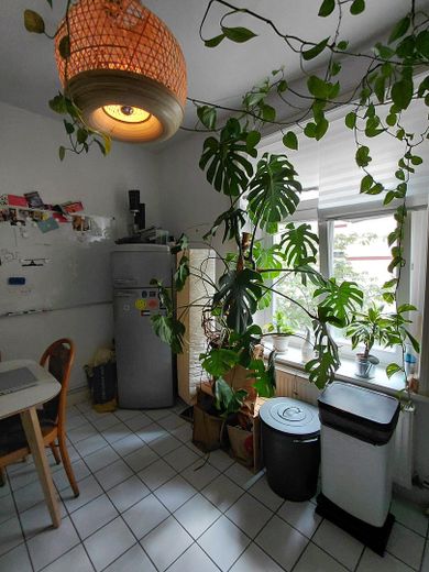 Sans commission pour l’acheteur ! Charmant appartement calme de 2 pièces au cœur de Winterhude – Wohnküche 2
