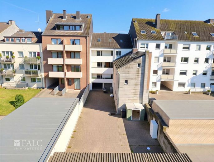 Substanz mit Ausbau- und Modernisierungspotenzial – Außenansicht