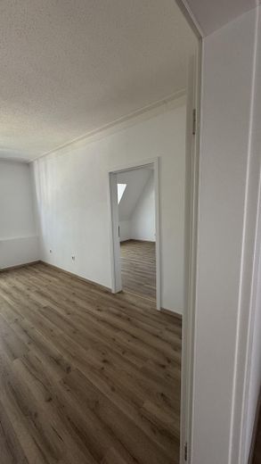 Wohnen mit Charakter: Großzügige 4-Zimmer-Wohnung in Bochum – Foto 2