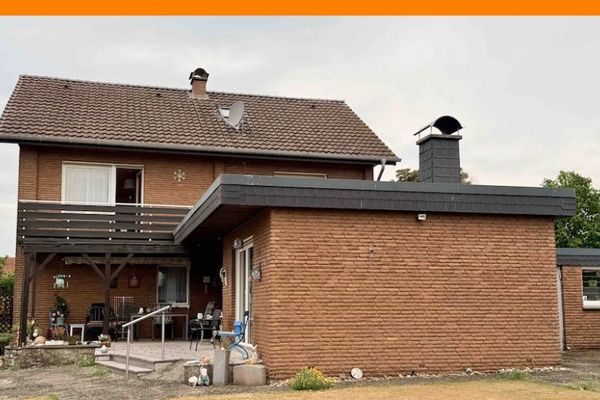 Top gepflegtes 2-FH mit Garten, Garage und Einliegerappartement