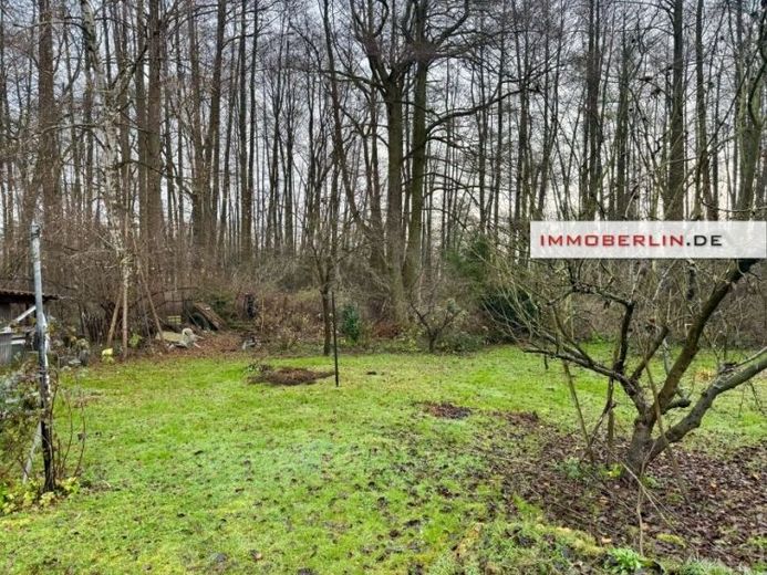 IMMOBERLIN.DE - Spacious building plot by the forest near the horse racing track – Foto 1