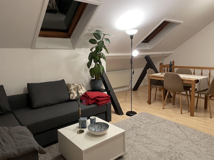Möblierte 3 Zimmer Maisonette Wohnung in zentraler Lage zu vermieten – Foto 13