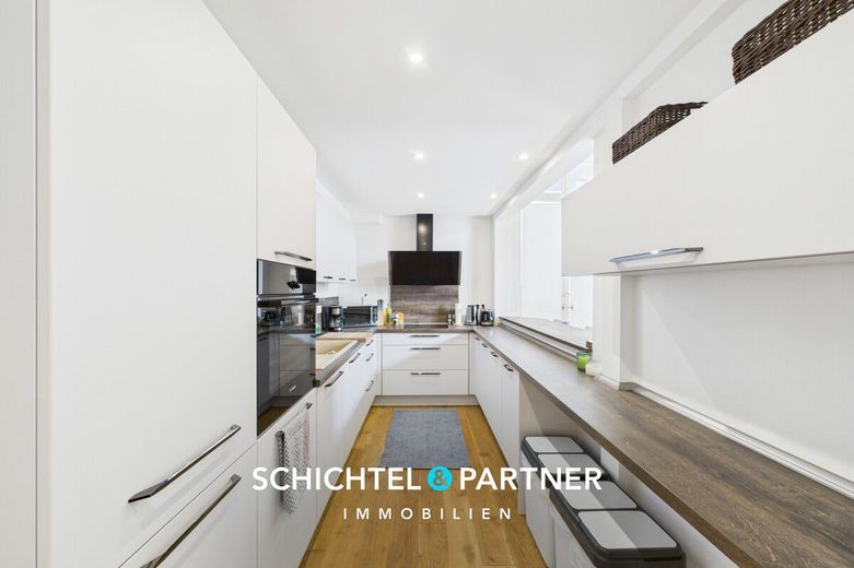 Vegesack | Einmalige Altbauwohnung in der Villa Fritze im Toscana-Stil – S&amp;P | Küche