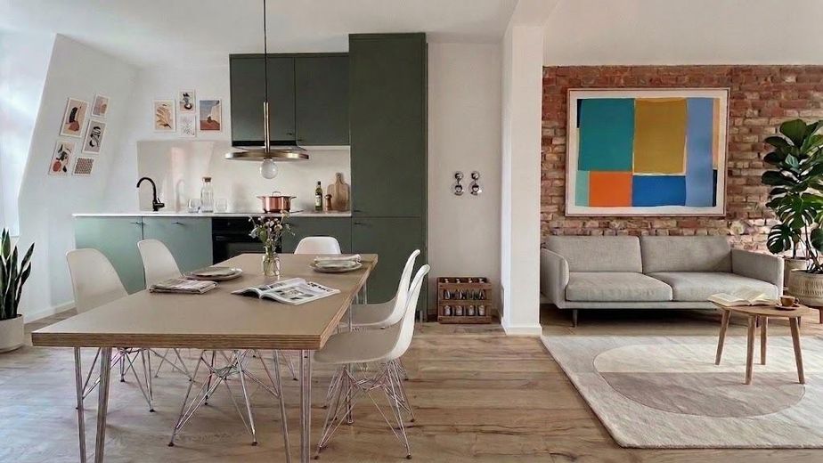Das MENDEL_3-Zi-Whg UND genehmigtes Dachgeschoss zum Ausbau (bis 114 m²) – MENDEL_WE12_Küche-Staging