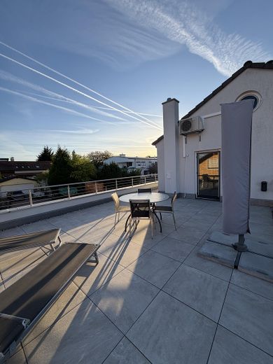 Penthouse-Feeling: 123 m² Design-Refugium aus 2 Einheiten mit XXL-Südterrasse (Provisionsfrei) – Foto 18