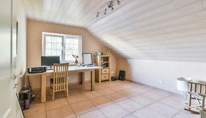 Charmantes Einfamilienhaus in idyllischer Lage von Waldbröl - Rossenbach – 1 von 2 Kinderzimmern