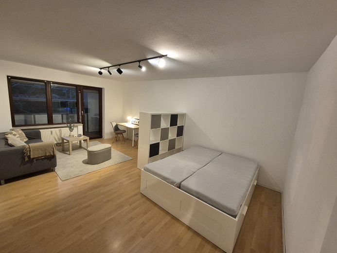 Ruhige, möblierte 1,5-Zimmer-Wohnung mit Südbalkon und TG-Stellplatz in Nürnberg-Wetzendorf – फोटो 5