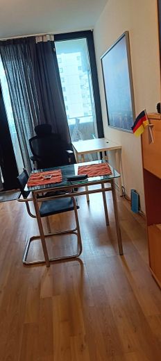 1-комнатная квартира в Frankfurt Sachsenhausen | балкон | меблированная | свободна – Foto 3
