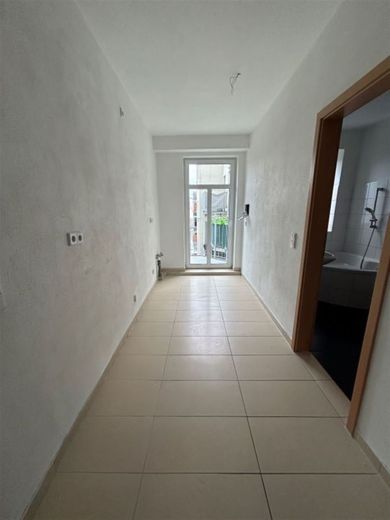 Großzügige 3-Zimmer mit Laminat, Balkon und Eckwanne in guter Lage – IMG_8663