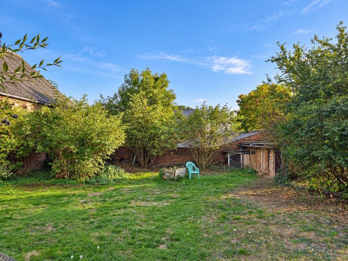 Voll vermietetes Mehrfamilienhaus | 3 WE + 6 Garagen | 11,14 % Rendite – Foto 9