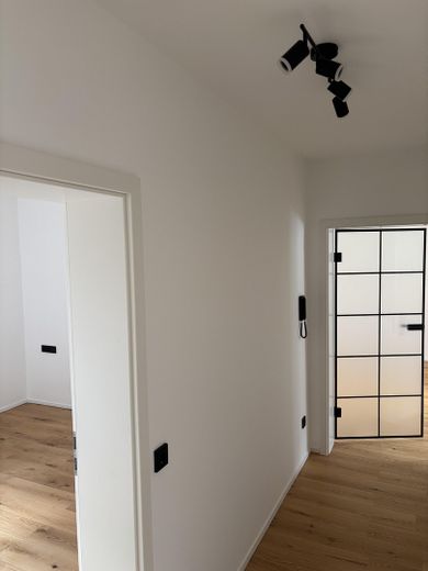 2-Zimmerwohnung frisch saniert Innenstadt Gerolzhofen ab sofort bezugsbereit – Gangfläche