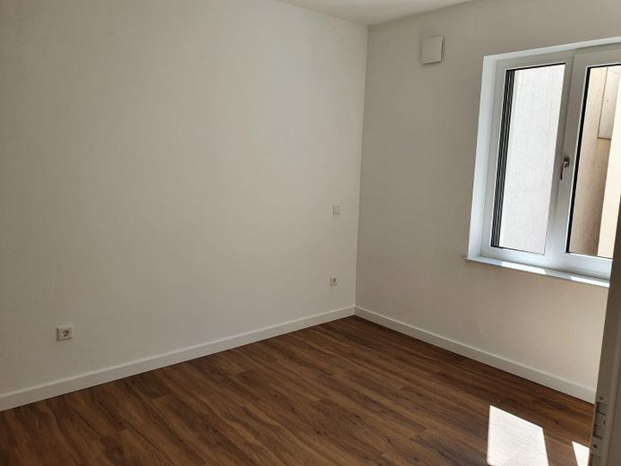 Sehr schöne 2-Zimmer-Wohnung mit Balkon im Herzen von Hofgeismar – Schlafzimmer