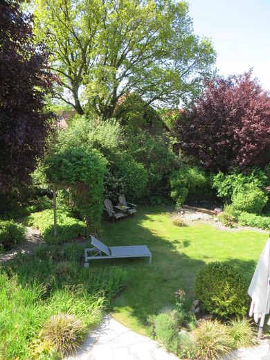 Repräsentatives Architektenhaus zum Verlieben – Blick in Südgarten